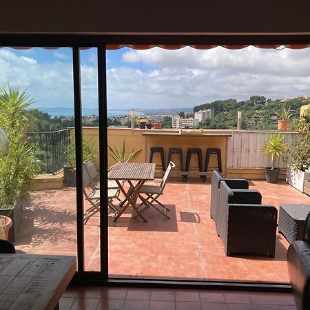 T2 Traversant Avec Une Grande Terrasse Et Piscine Cagnes-sur-Mer Buitenkant foto